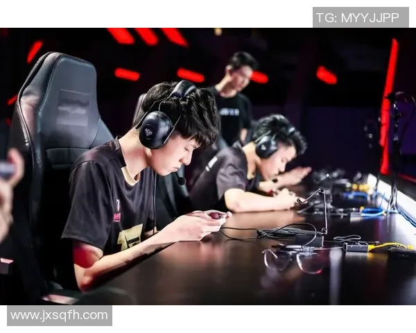 RNG技术争议引发热议王者荣耀战队表现与战术分析探讨